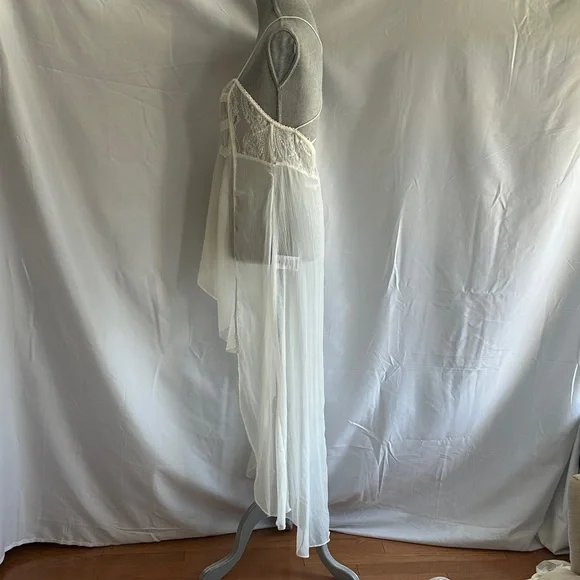 Kimchi Blue Lillian Lace Bib Tank - Picture 5 of 13